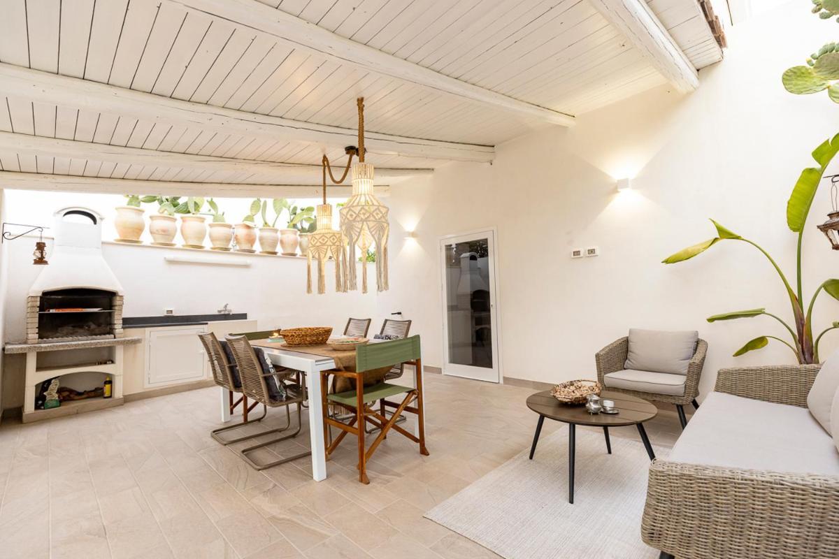 Villa Delle Palme Con Piscina Privata Santa Maria Del Focallo Luaran gambar