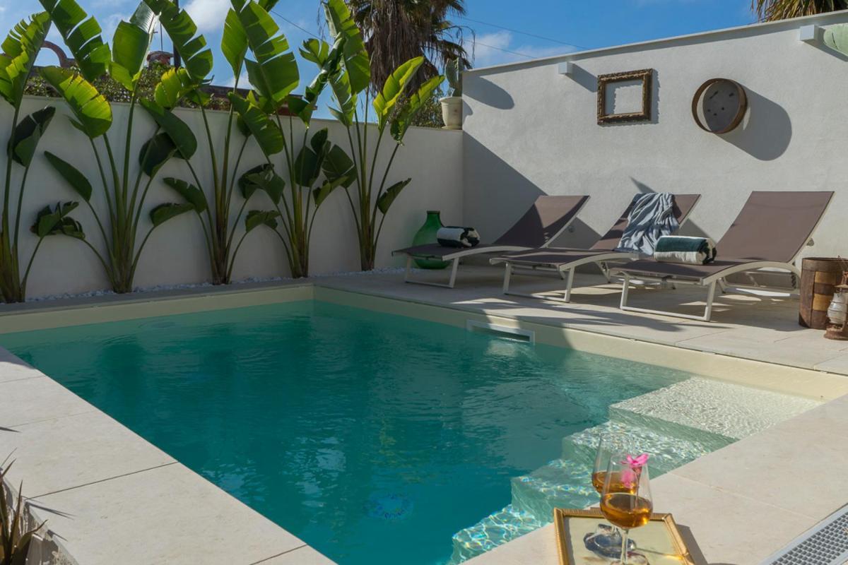 Villa Delle Palme Con Piscina Privata Santa Maria Del Focallo Luaran gambar