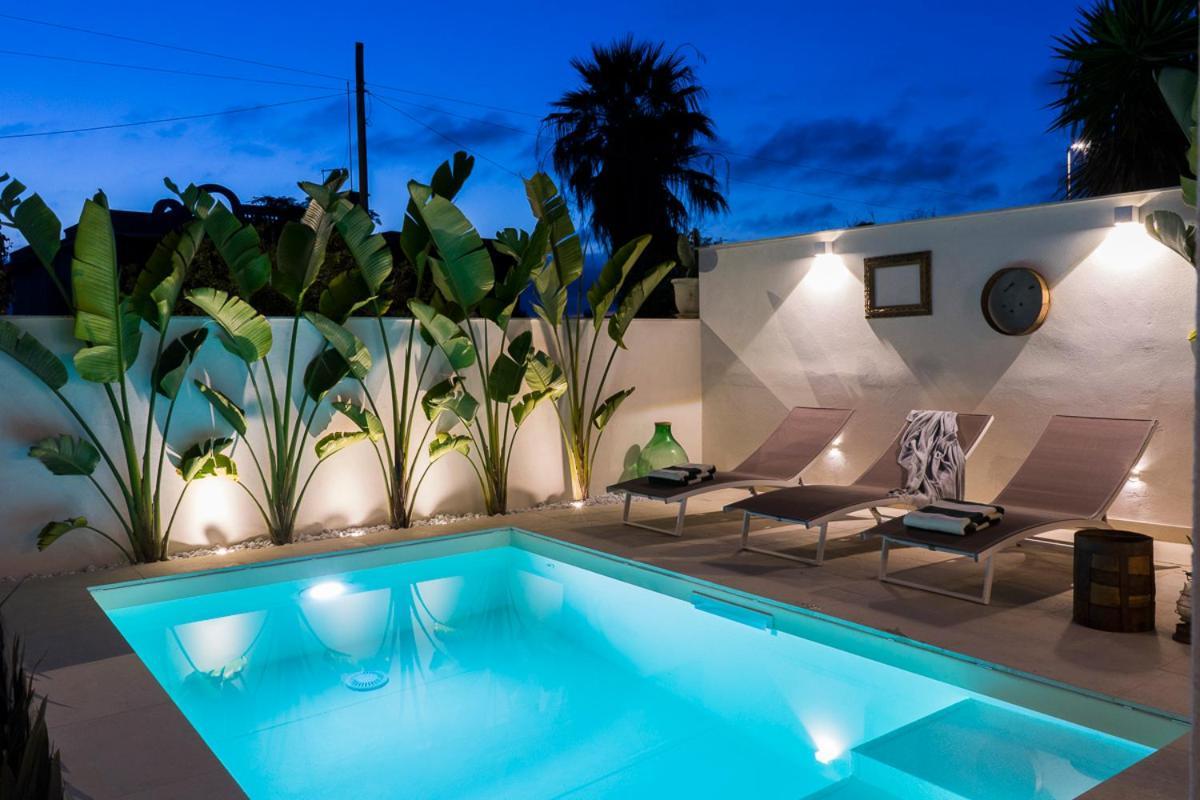 Villa Delle Palme Con Piscina Privata Santa Maria Del Focallo Luaran gambar