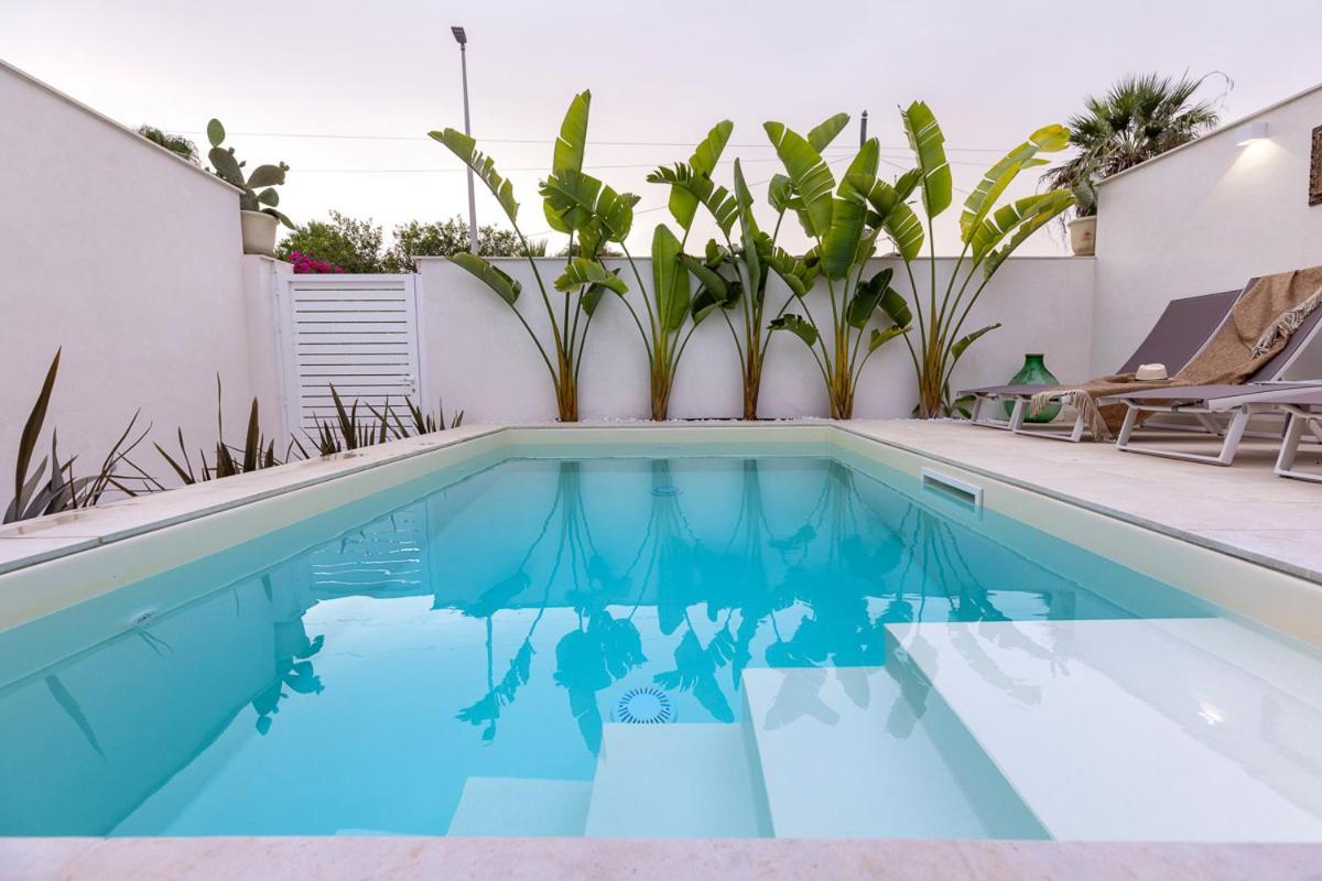 Villa Delle Palme Con Piscina Privata Santa Maria Del Focallo Luaran gambar